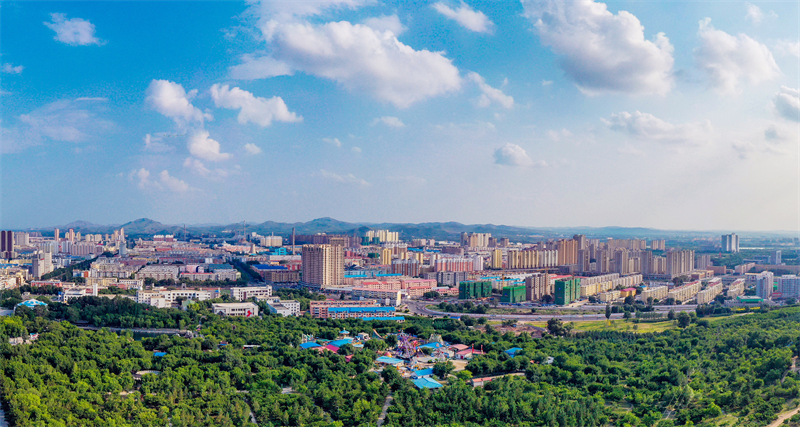 2罕山腳下風(fēng)景如畫(huà).jpg